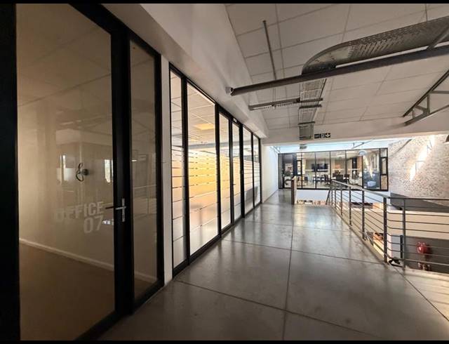 BUSINESS PROPERTY TO RENT IN WALMER